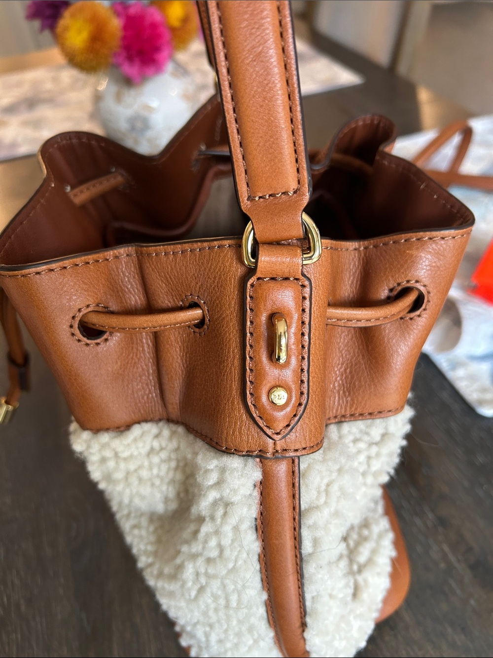 Vintage Lauren Ralph Lauren Cream Sherpa & Brown Leather Drawstring Bucket Bag - Picture 8 of 14